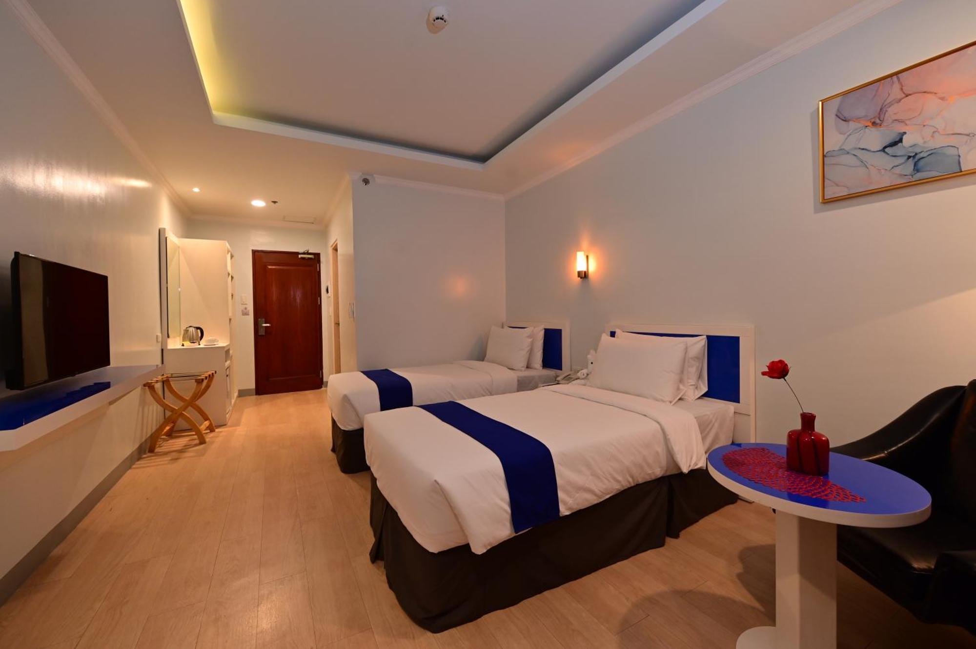 T Shine Resort And Spa Lapu-Lapu City Exterior photo